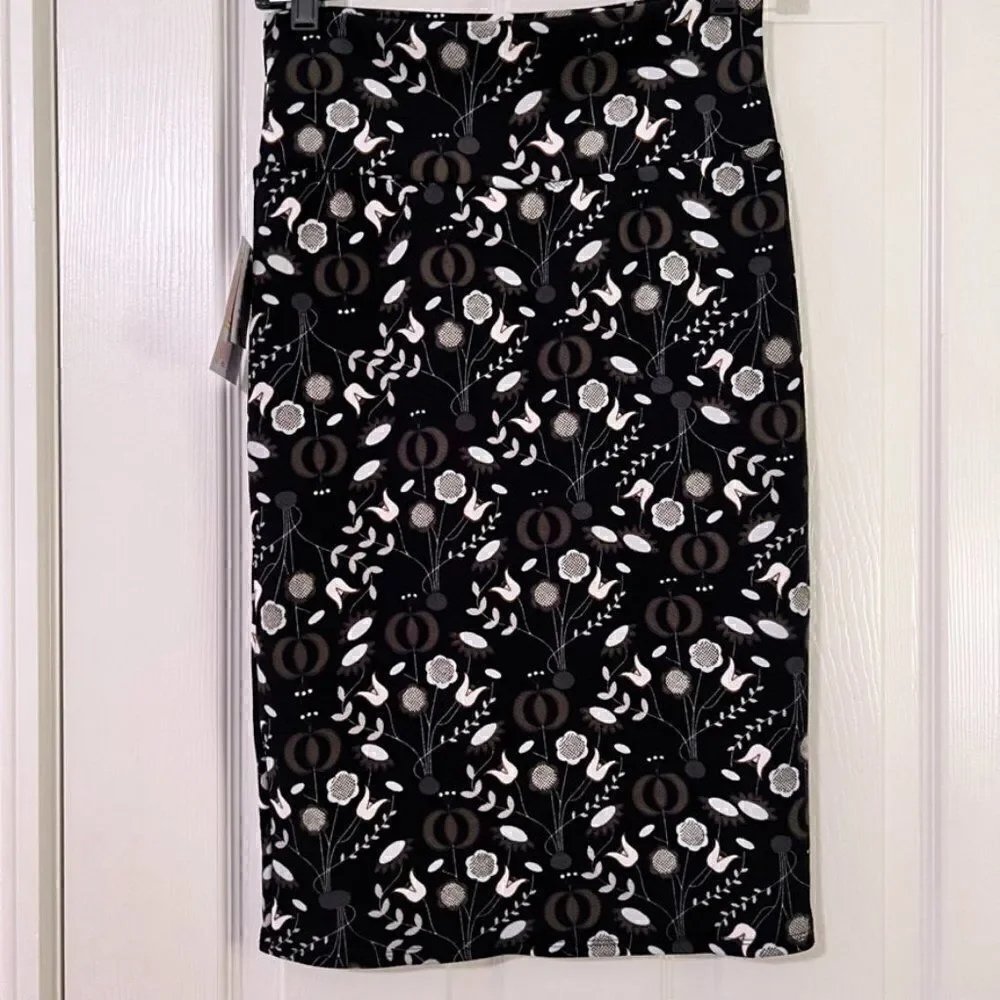 NWT LuLaRoe Cassie Black Tan White Floral Pattern Pencil Skirt Size XS